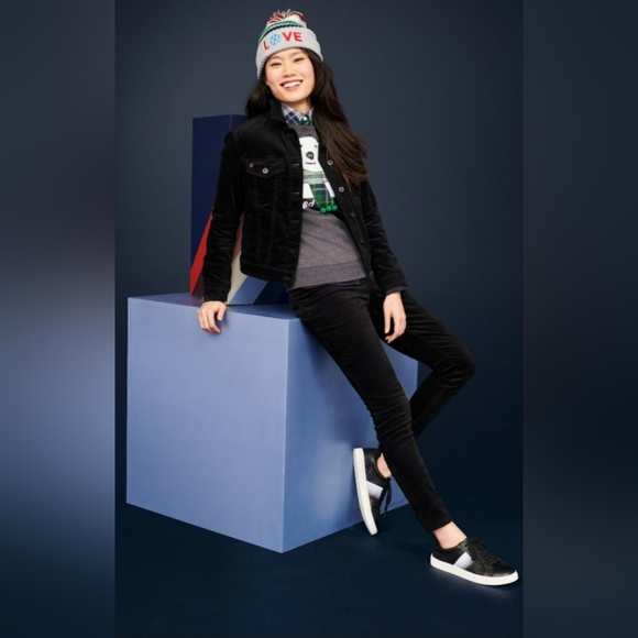 EV1 from Ellen DeGeneres Preston High Rise Stretch Velvet Jean size 4 - Picture 4 of 11